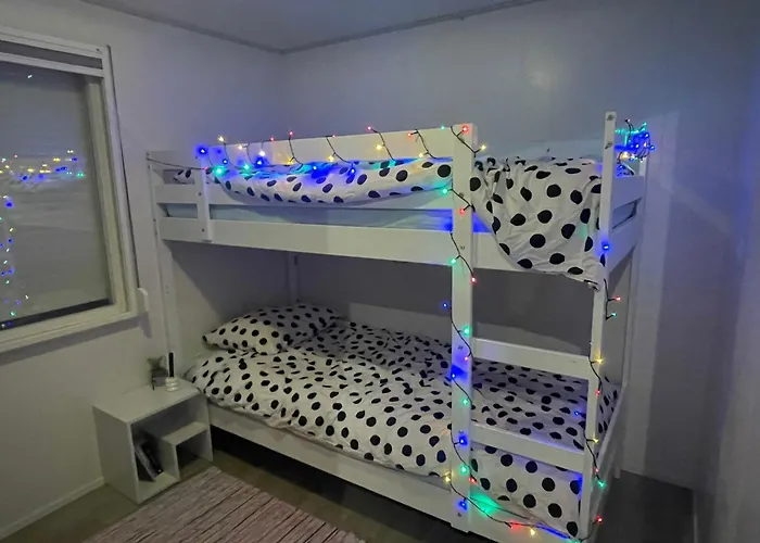 Chalet In Natuurlijke Omgeving *