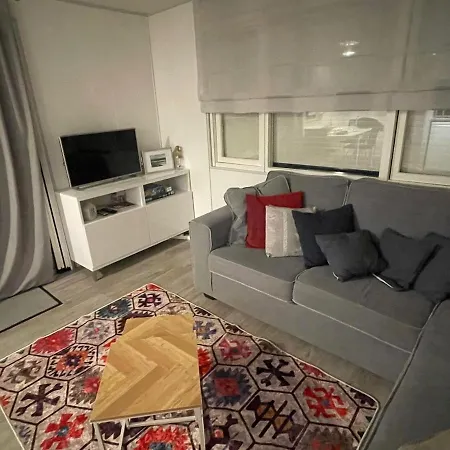 In Natuurlijke Omgeving Шале